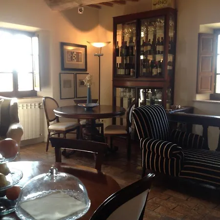 Bed & Breakfast Poggioba 4*
